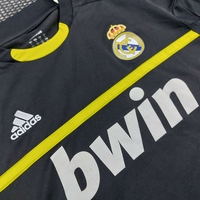 Adidas real madrid фанелка L размер