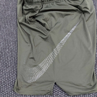 Nike шорти XL размер