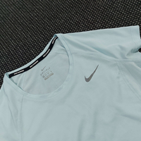 Nike дамска тениска   XS размер