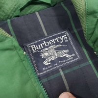 Burberry елек дамски M размер