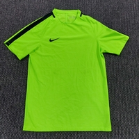Nike тениска L размер мъжка
