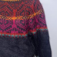 Ръчно плетен винтидж пуловер