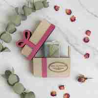 Дървена картичка ,,Подарък