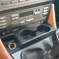 Поставка за чаши за BMW E39 - предна, неразгъваема