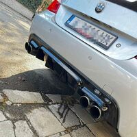 Двоен Оребрен Дифузьор за BMW E60 E61