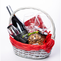 Подаръчна кошница „Червена селекция“
