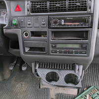 Поставка за чаши за VW T4