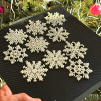 Снежинки - коледна украса