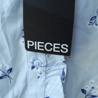 Pieces Флорална блуза Nantucket Breeze • XL