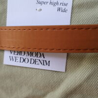 Vero Moda Дънки с широк крачол и колан • W28/32