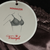 Triumph Minimizer Bra • 75C