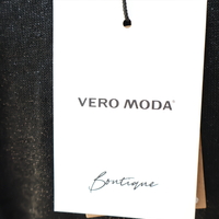 Vero Moda Черна блуза с колан и • M