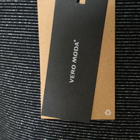 Vero Moda Блестяща рокля • M