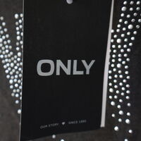 ONLY Тениска с кристали NY • S Oversized