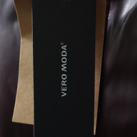 Vero Moda Пола от еко кожа • M
