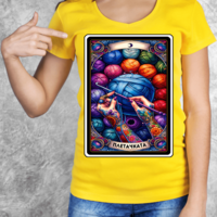 Дамска Тениска „Плетачката“–Таро Арт Серия-Различни цветове