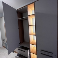 Модул „Гардероб с лост + 2 чекмеджета“