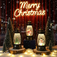 Ретро LED коледен фенер с падащ сняг – магическа светлина и празничен уют