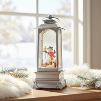 Коледна декоративна лампа със снежен човек в сребристо
