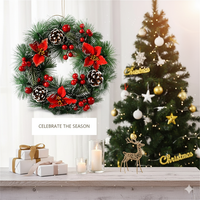 Коледен венец за декорация с шишарки и изкуствени коледни звезди Диаметър: 30 см