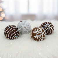 Коледни топки с различен артистичен дизайн