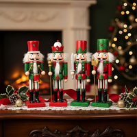 Коледна дървена фигурка Лешникотрошач – Перфектния вълшебен декор