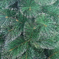 Коледна елха с шишарки и бели заскрежени връхчета