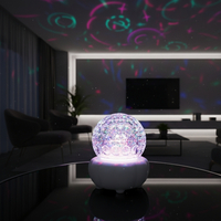 Коледна кристална въртяща се топка LED светлина