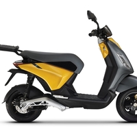 Монтажен комплект за куфари SHAD TOP MASTER PIAGGIO ONE ELECTRICA '22