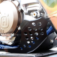 Протекторна тава AXP RACING 6MM KTM/HVA/GAS 250/300