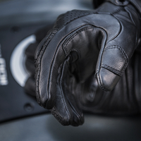 Дамски ръкавици SHIMA CALIBER BLACK