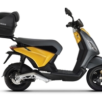 Монтажен комплект за куфари SHAD TOP MASTER PIAGGIO ONE ELECTRICA '22