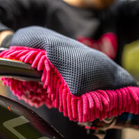 Ръкавица за почистване 2 в 1 от микрофибър Muc-Off M-20411