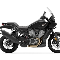 Монтажен комплект за куфари SHAD 4P SYSTEM HARLEY 1250 PAN AMERICA '21