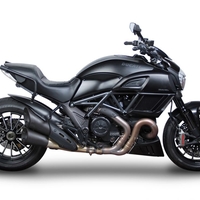 Монтажен комплект за куфари SHAD 3P SYSTEM DUCATI DIAVEL 1200 '14