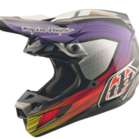 Mотокрос каска TROY LEE DESIGNS SE5 Carbon Stripes - Black/Violet