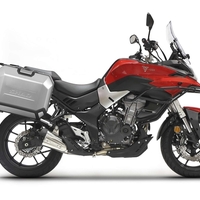 Монтажен комплект за куфари SHAD 4P SYSTEM VOGE 500 DS '20 / DSX '21