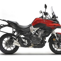 Монтажен комплект за куфари SHAD 4P SYSTEM VOGE 500 DS '20 / DSX '21