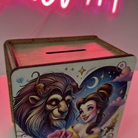 Лукс дървена касичка с цветен UV печат Красавицата и звяра сърце
