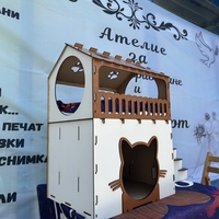 Къщичка за котки “Мяу Вила” – Двуетажен дървен дом