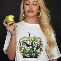 Дамска тениска Pearl Apple – oversize модел с артистичен принт