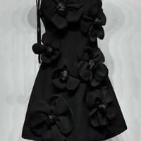 “ Black Bloom” Мини рокля с 3D цветя
