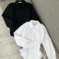 Риза с подчертан силует и връзки на талията - white