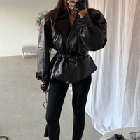 ShapeFlex Black – спортно-елегантен клин с ластик на палеца