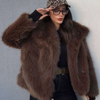 MOCHA палто от еко косъм