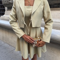 Дамски костюм „Elegant Charm“ – къса рокля и сако с връзки