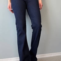 High Rise Classic – ластични дънки с висока талия и копчета