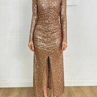 Starlight Elegance Gold– Дълга рокля с пайети и предна цепка