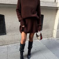 Mocha Комплект – пуловер и разкроена къса пола от плетиво