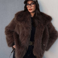 MOCHA палто от еко косъм